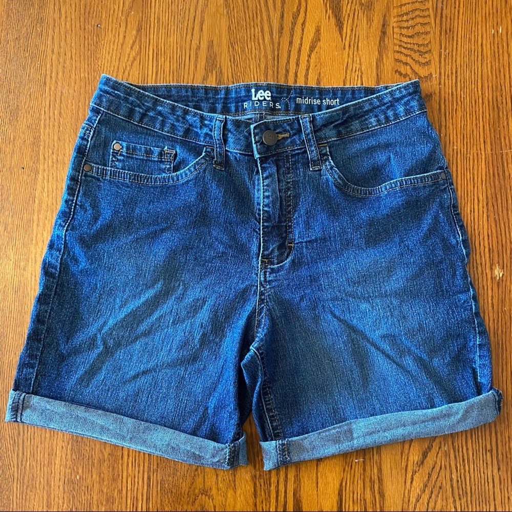 Lee Riders Midrise Shorts- Size 8